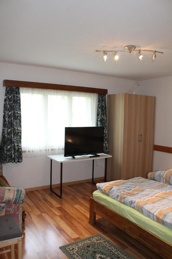 Villa Haus Weideli, Dammstrasse 7 à Saas-Grund Extérieur photo