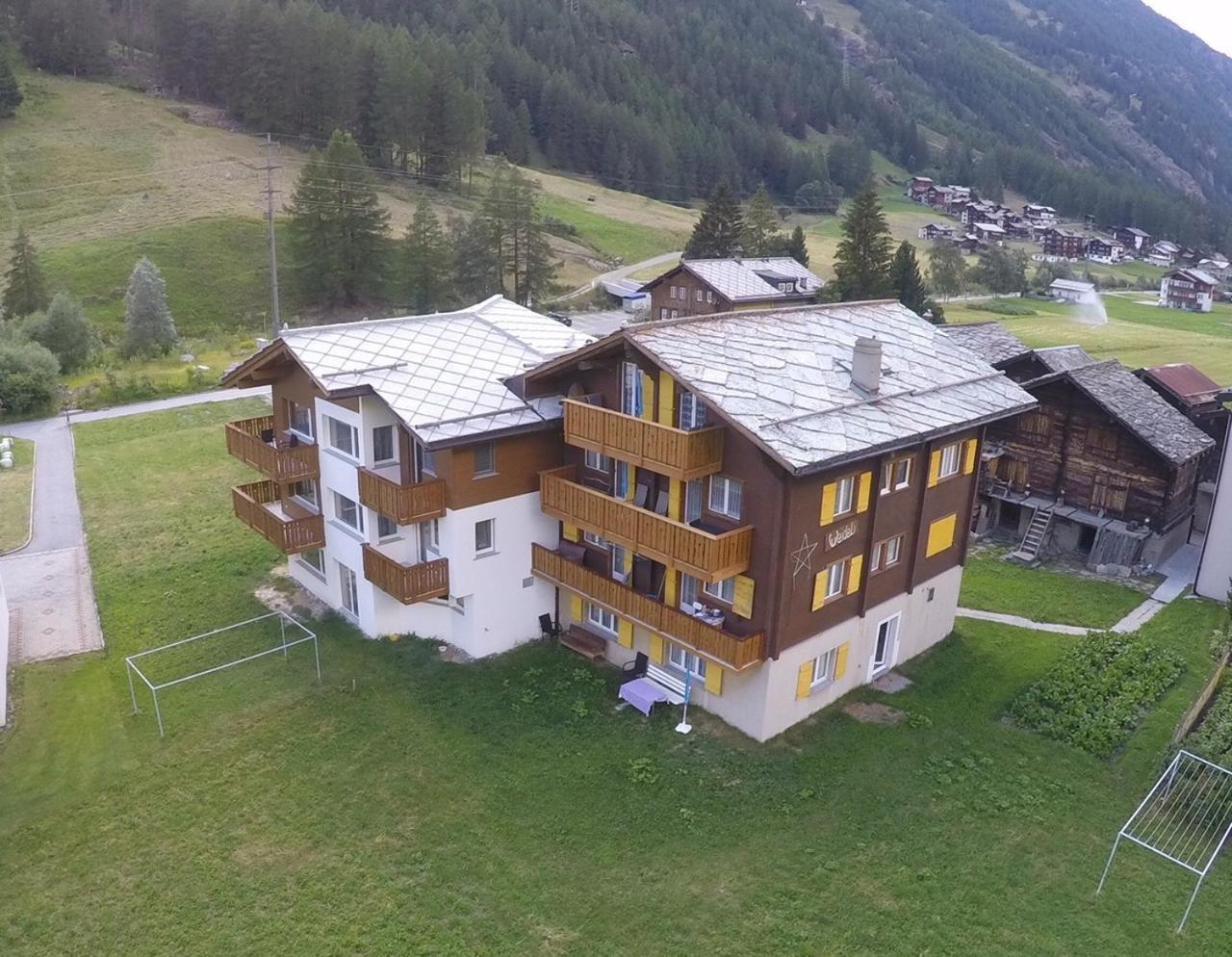 Villa Haus Weideli, Dammstrasse 7 à Saas-Grund Extérieur photo